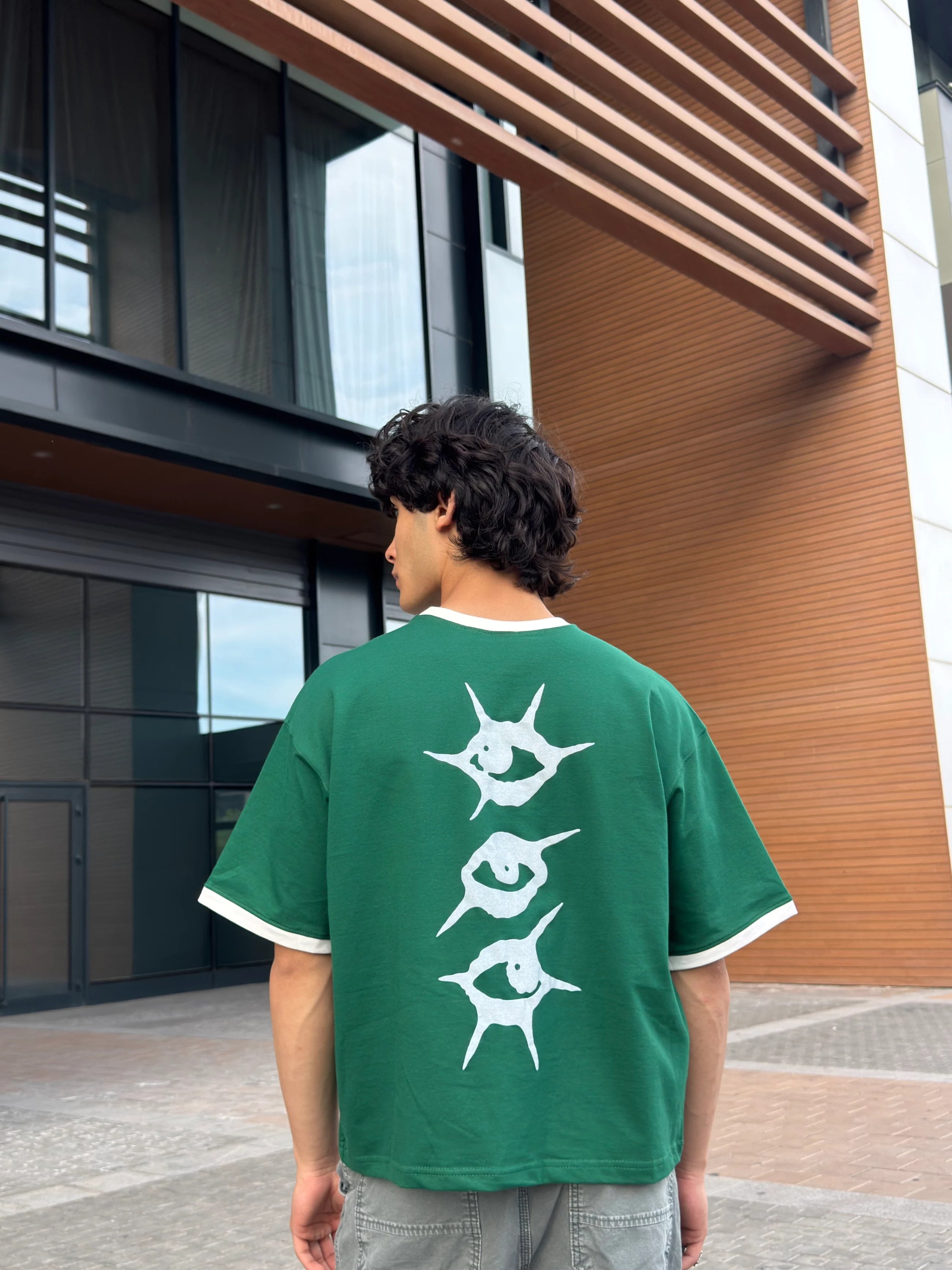 DARKSLUM arxa göz baskılı boxy t-shirt